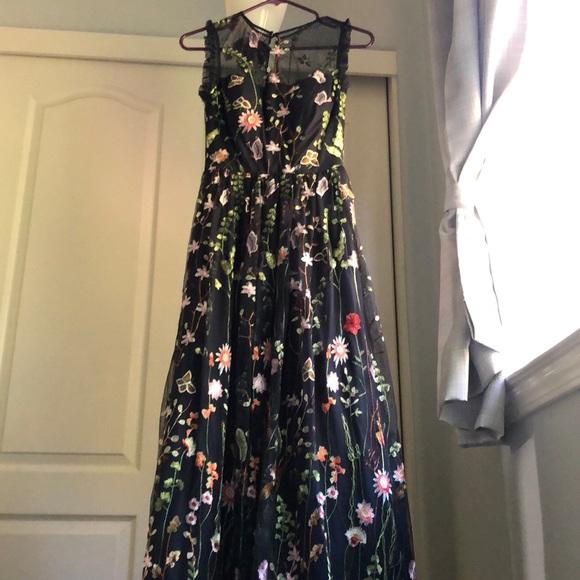 Morgan & Co. Dresses & Skirts - Morgan & Co floral gown size 1